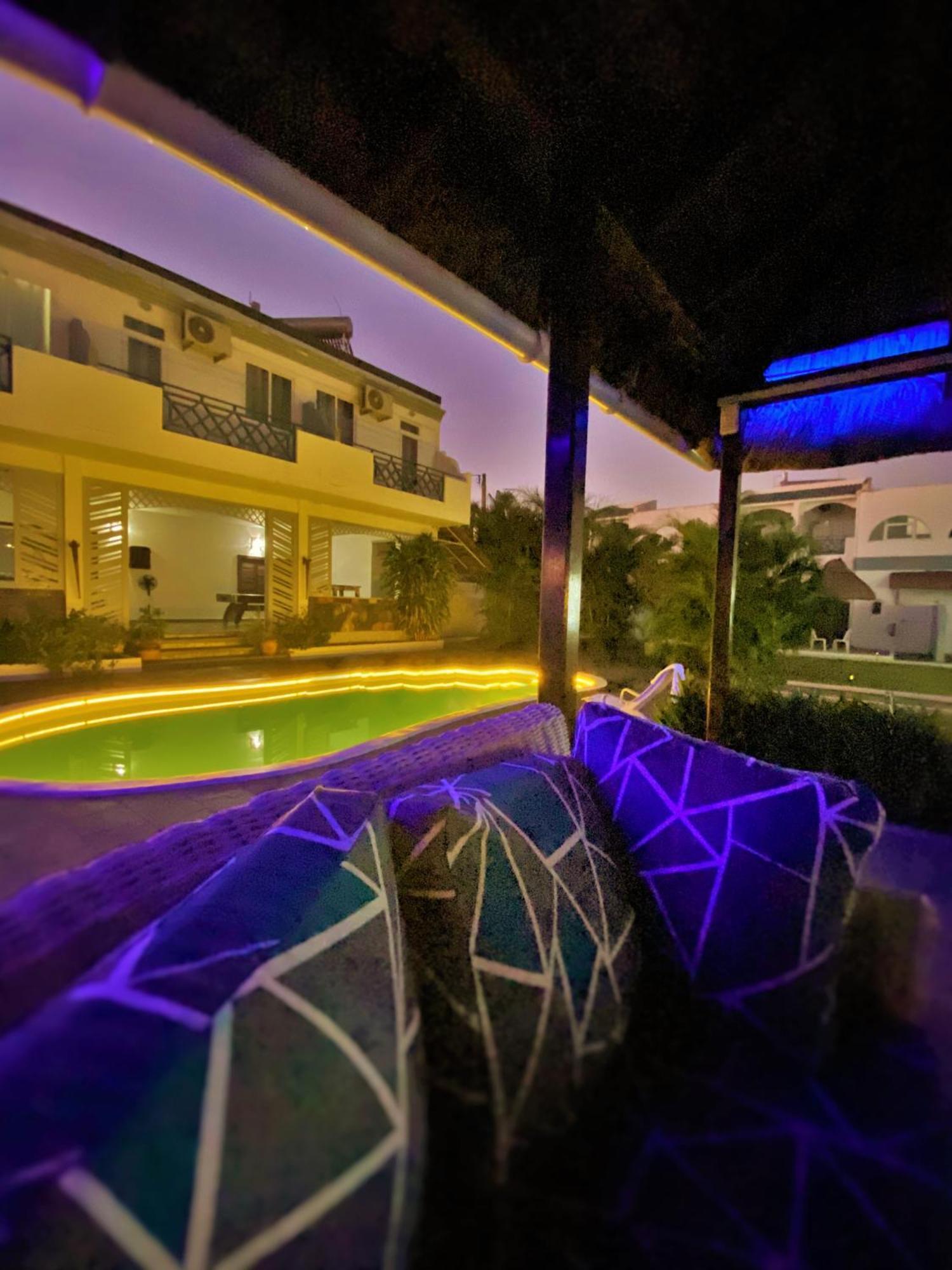 สเตลล่า ริน่า Bed & Breakfast กรองด์เบย์ ภายนอก รูปภาพ
